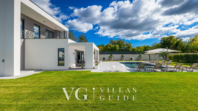 Villa Sever Dvorište i vanjski dio objekta