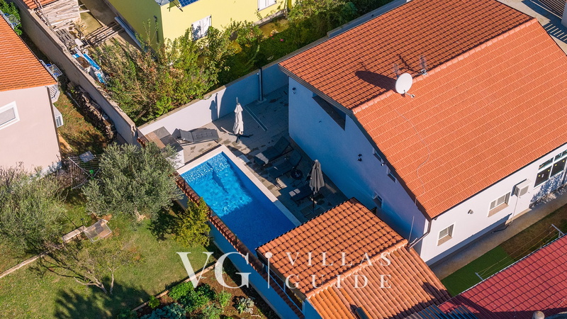 Apartman Nataša Garten und Außenbereich