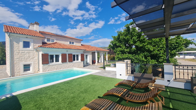 Holiday home Sibenik - Dubrava Kod Šibenika