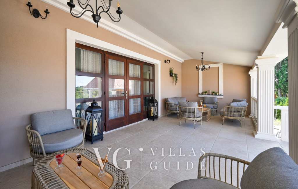 Dvori Perdedaj Garden and property exterior