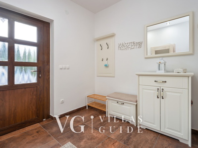 Dvori Perdedaj Other