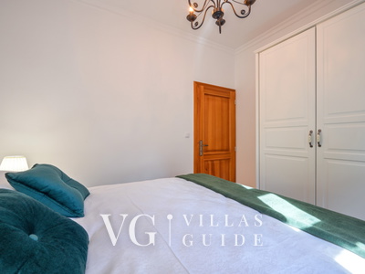 Dvori Perdedaj Bedroom