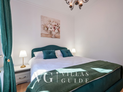 Dvori Perdedaj Bedroom