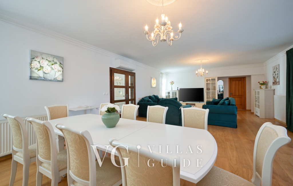 Dvori Perdedaj Living room