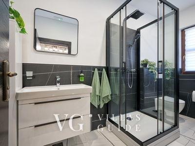 Dvori Perdedaj Bathroom