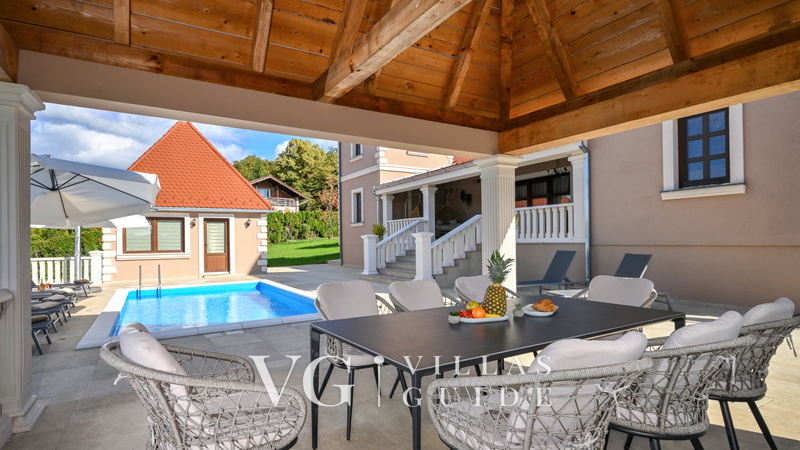 Dvori Perdedaj Dodatni sadržaji