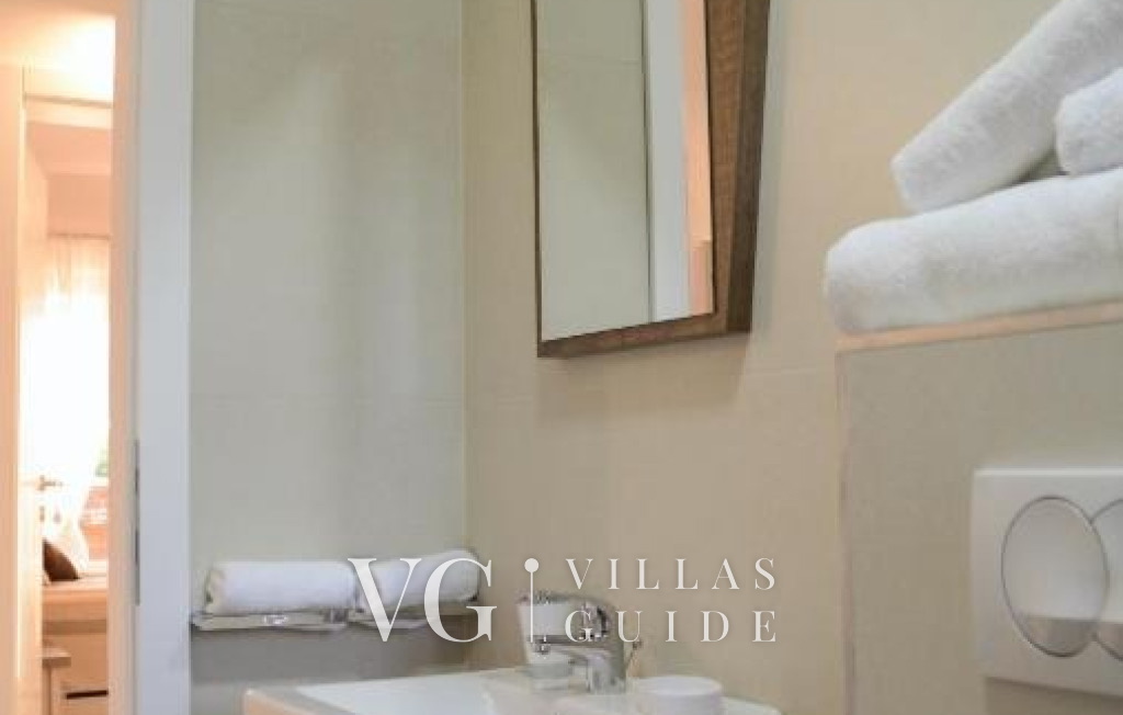 Villa Harmony Guest toilet