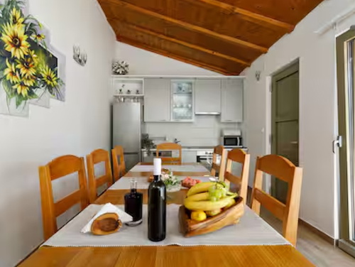 Holiday home Lišnjak