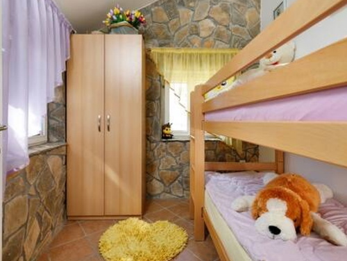 Holiday home Lišnjak