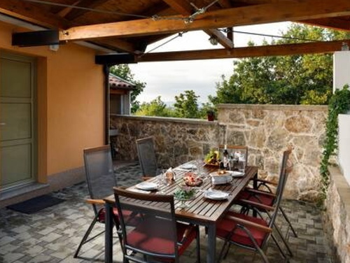 Holiday home Lišnjak