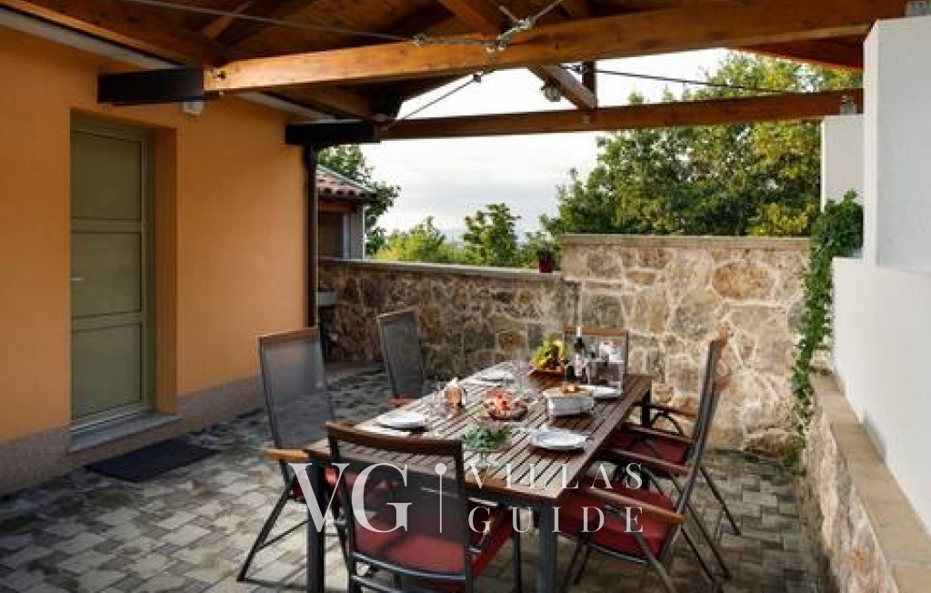 Holiday home Lišnjak