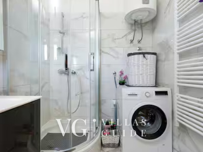 Holiday home Lišnjak Badezimmer