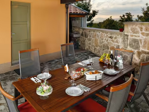 Holiday home Lišnjak