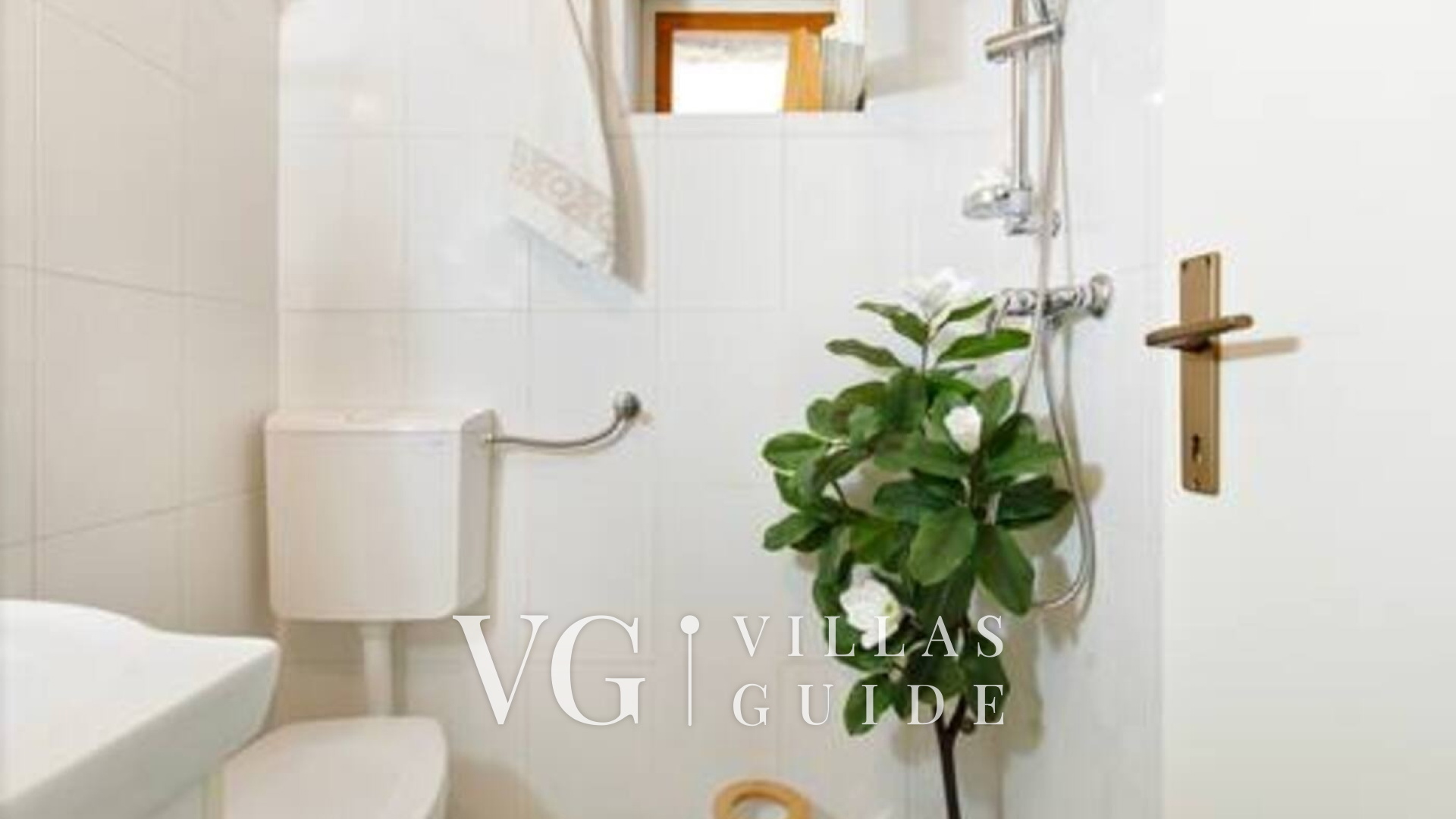 Holiday home Lišnjak Badezimmer