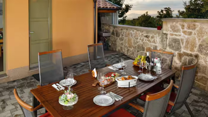 Holiday home Lišnjak