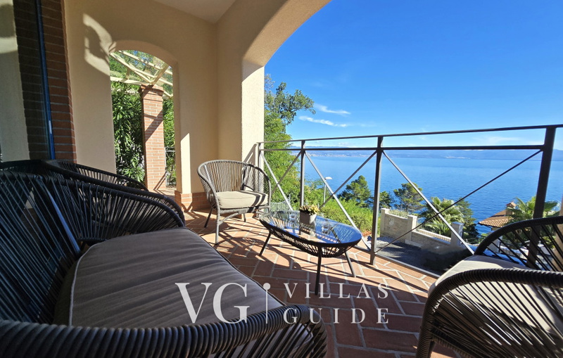 Villa Palazzo del mar with pool Opatija-Mošćenička Draga Garten und Außenbereich