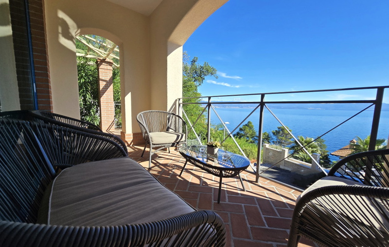 Villa Palazzo del mar with pool Opatija-Mošćenička Draga