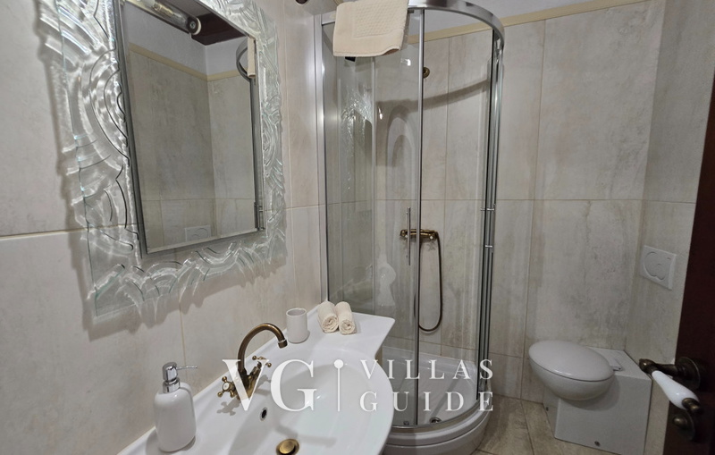 Villa Palazzo del mar with pool Opatija-Mošćenička Draga Badezimmer