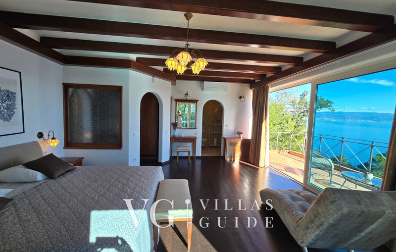 Villa Palazzo del mar with pool Opatija-Mošćenička Draga Schlafzimmer