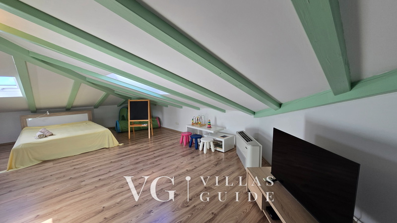 Villa Palazzo del mar with pool Opatija-Mošćenička Draga Camera da letto