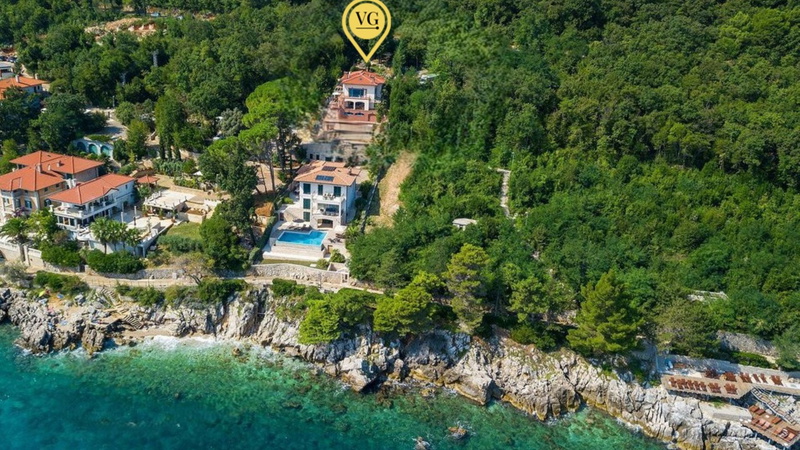 Villa Palazzo del mar with pool Opatija-Mošćenička Draga