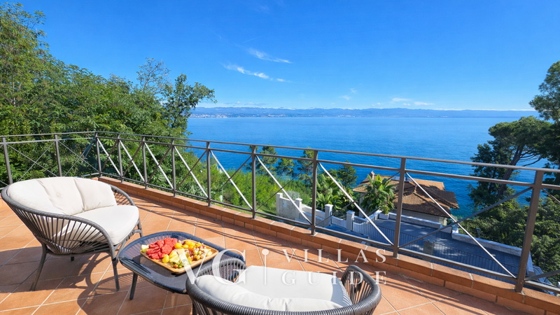 Villa Palazzo del mar with pool Opatija-Mošćenička Draga