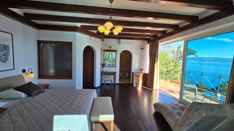 Villa Palazzo del mar with pool Opatija-Mošćenička Draga