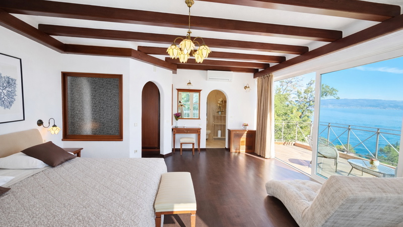 Villa Palazzo del mar with pool Opatija-Mošćenička Draga