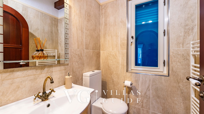 Villa Palazzo del mar with pool Opatija-Mošćenička Draga Gästetoilette