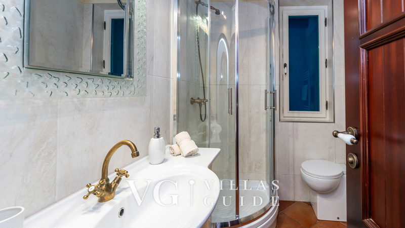 Villa Palazzo del mar with pool Opatija-Mošćenička Draga Badezimmer