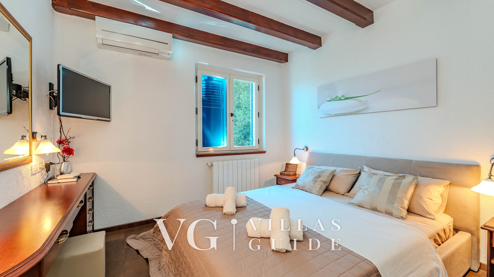 Villa Palazzo del mar with pool Opatija-Mošćenička Draga Schlafzimmer