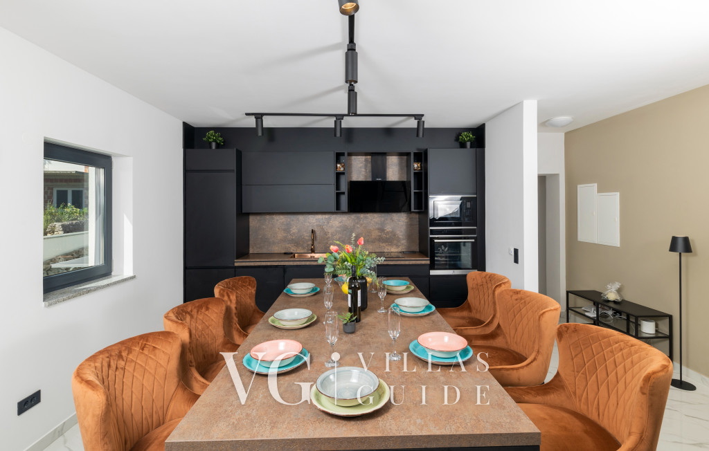 Villa Palazzo Maestral pool&beachfront&whirpool Kuhinja