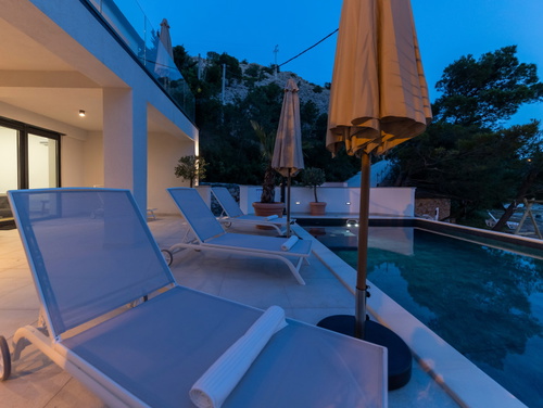 Villa Palazzo Maestral pool&beachfront&whirpool