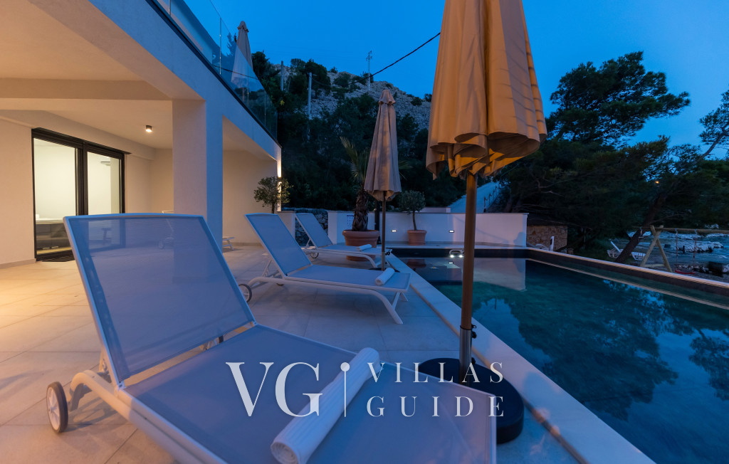 Villa Palazzo Maestral pool&beachfront&whirpool Dvorište i vanjski dio objekta