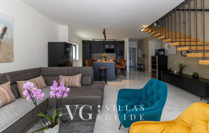 Villa Palazzo Maestral pool&beachfront&whirpool Living room