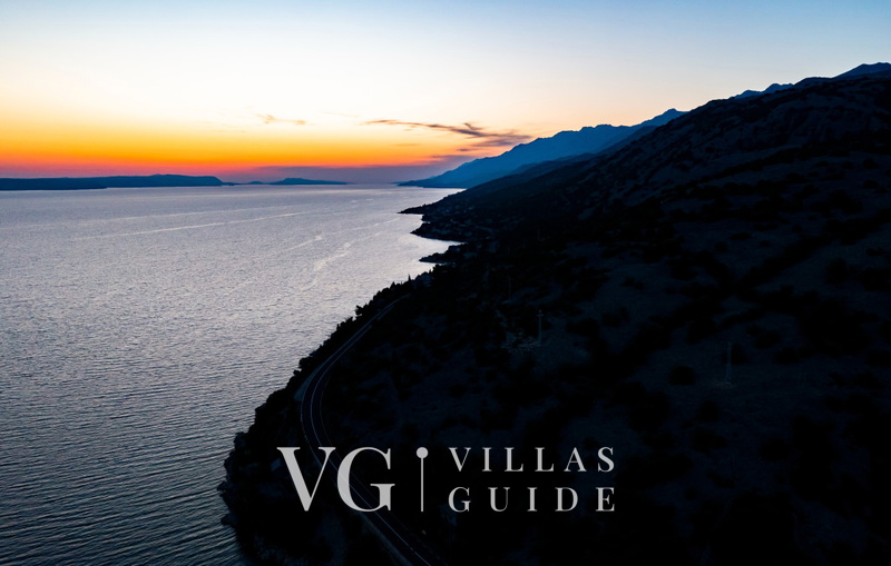 Villa Palazzo Maestral pool&beachfront&whirpool Microlocation