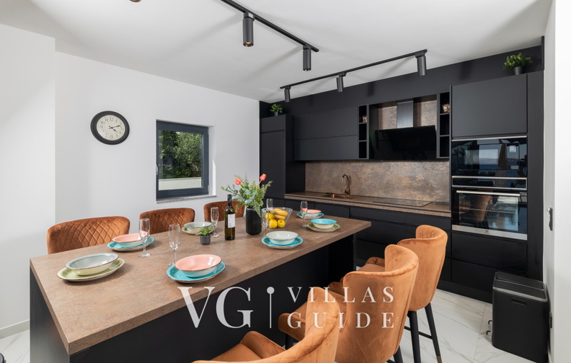 Villa Palazzo Maestral pool&beachfront&whirpool Kitchen