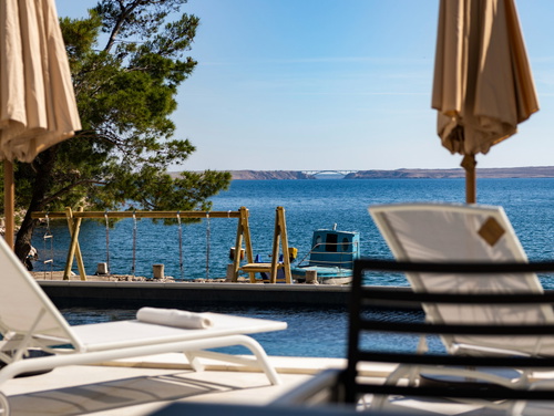 Villa Palazzo Maestral pool&beachfront&whirpool