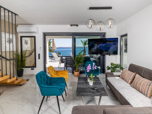 Villa Palazzo Maestral pool&beachfront&whirpool