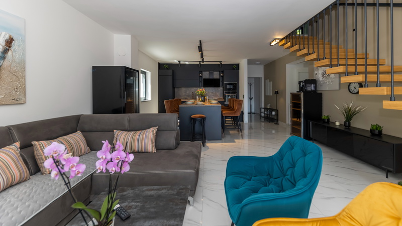 Villa Palazzo Maestral with pool&whirpool&beachfront