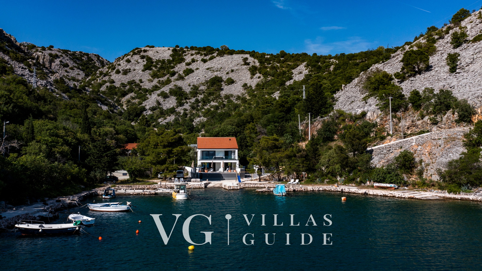 Villa Palazzo Maestral with pool&whirpool&beachfront Garten und Außenbereich