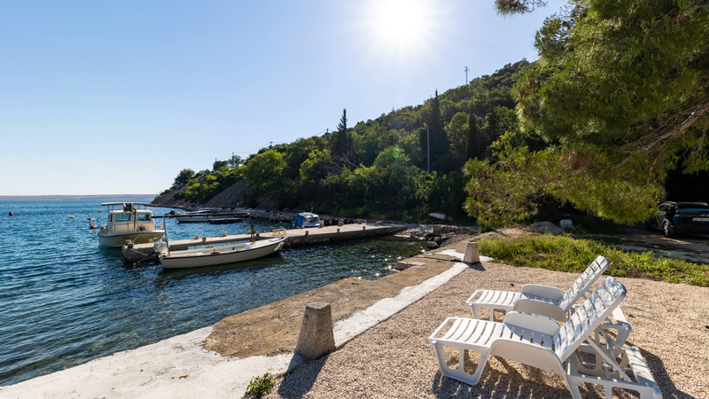 Villa Palazzo Maestral with pool&whirpool&beachfront