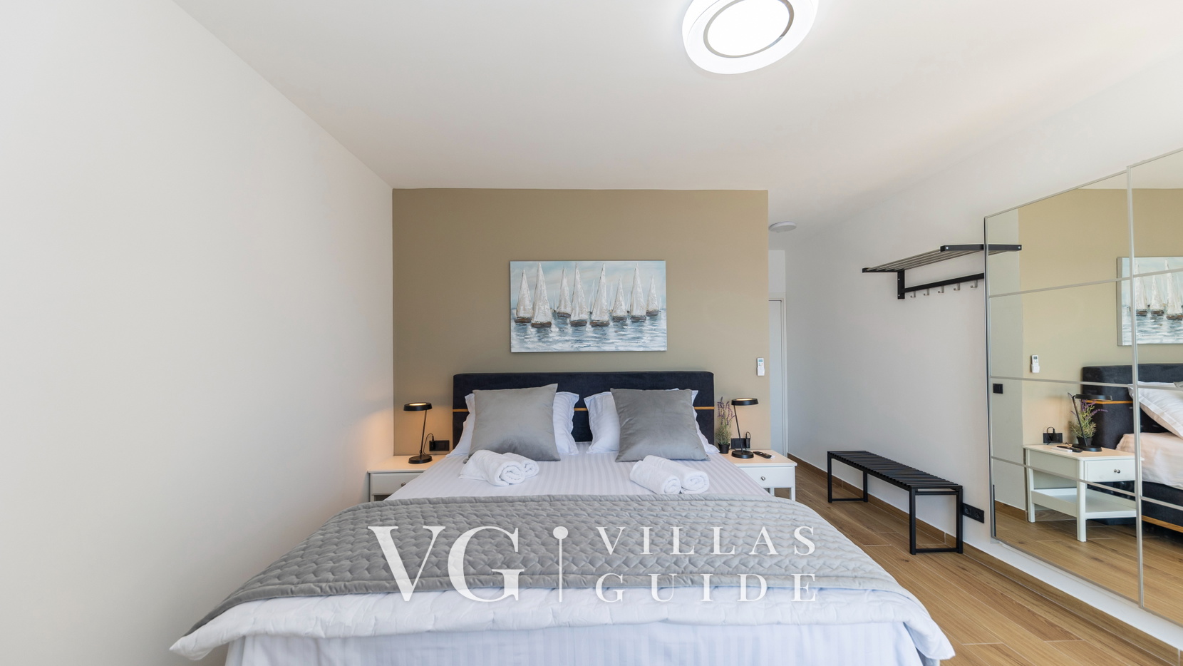 Villa Palazzo Maestral with pool&whirpool&beachfront Schlafzimmer