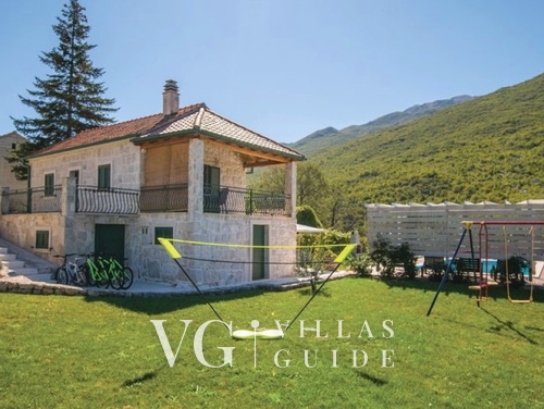 Villa Monteneze