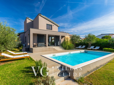 Vila PrivePolai Dvorište i vanjski dio objekta