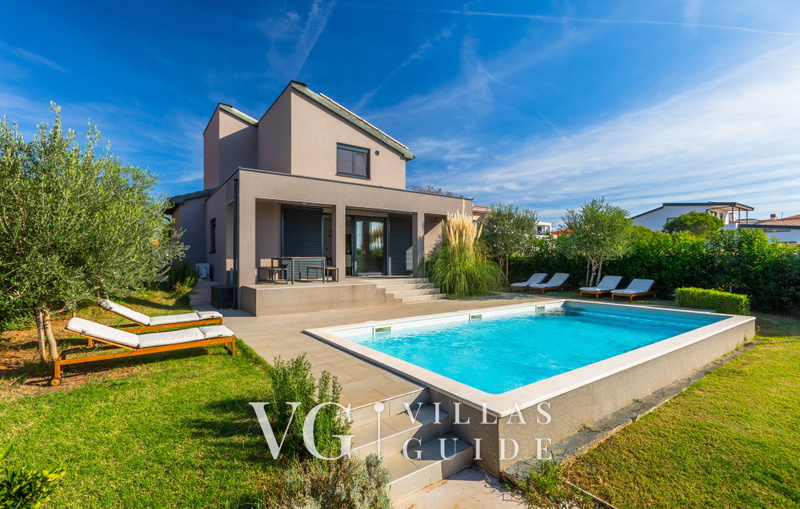 Vila PrivePolai Garten und Außenbereich