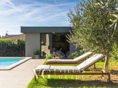 Vila PrivePolai Bazen