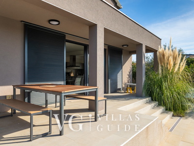 Vila PrivePolai Dvorište i vanjski dio objekta