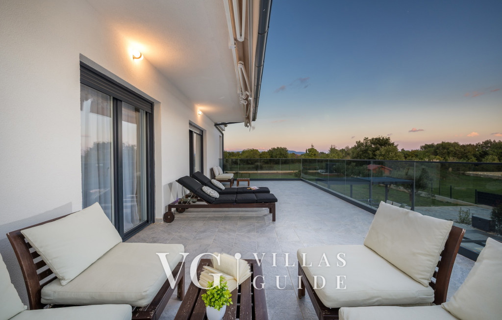 Vila Viktoria Garden and property exterior