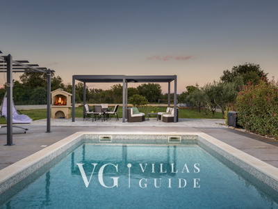 Vila Viktoria Dvorište i vanjski dio objekta